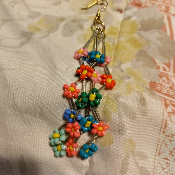 REALLY SUPER COLORFUL FLOWER EARRINGS - Picture 1 of 1